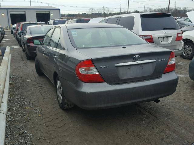 4G1BE32K040819675 - 2004 TOYOTA CAMRY GRAY photo 3