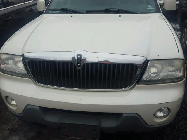 5LMEU88H54ZJ06070 - 2004 LINCOLN AVIATOR WHITE photo 7