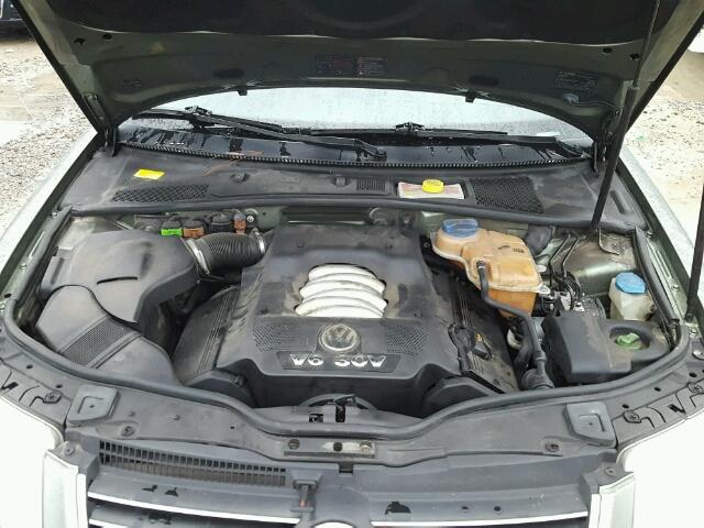 WVWRH63B34P109047 - 2004 VOLKSWAGEN PASSAT GLX GREEN photo 7