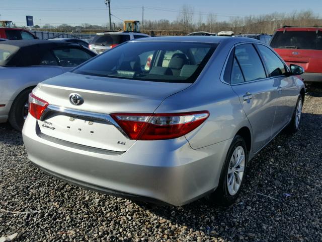 4T1BF1FK1HU305903 - 2017 TOYOTA CAMRY LE SILVER photo 4