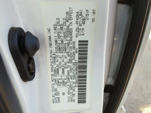 5TDBA22C04S002987 - 2004 TOYOTA SIENNA XLE WHITE photo 10