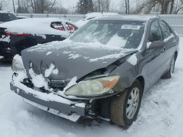 JTDBE32KX30244088 - 2003 TOYOTA CAMRY LE GRAY photo 2