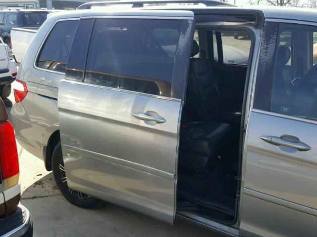 5FNRL38805B014984 - 2005 HONDA ODYSSEY TO GRAY photo 9