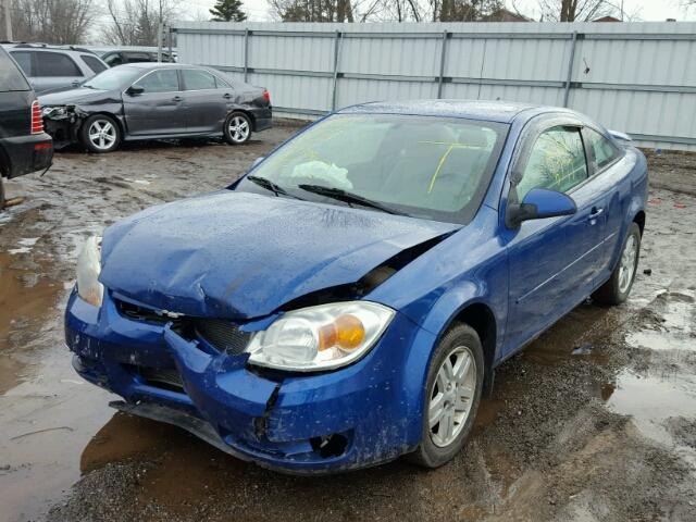 1G1AL12F357557477 - 2005 CHEVROLET COBALT LS BLUE photo 2