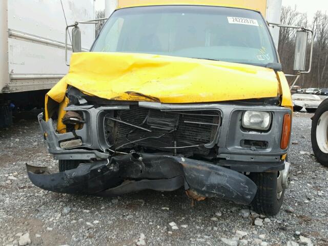 1GDHG31R8W1094995 - 1998 GMC SAVANA RV YELLOW photo 10