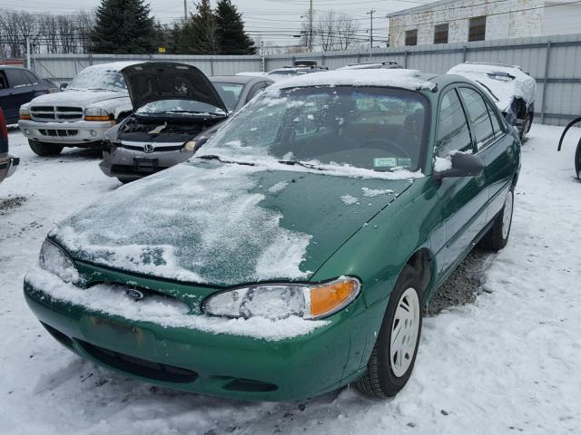 3FAFP13P72R179411 - 2002 FORD ESCORT GREEN photo 2