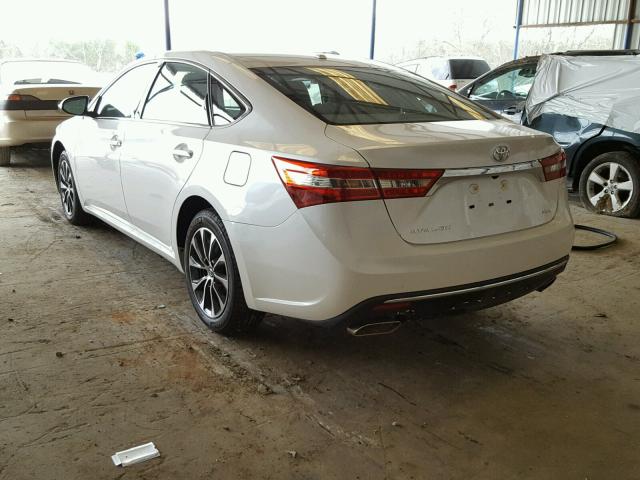 4T1BK1EB3JU267576 - 2018 TOYOTA AVALON XLE WHITE photo 3