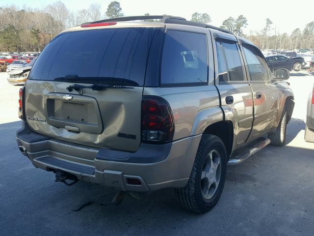 1GNDS13S262348661 - 2006 CHEVROLET TRAILBLAZE GOLD photo 4