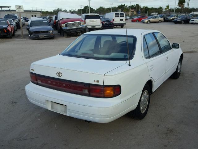 4T1SK12E5RU336388 - 1994 TOYOTA CAMRY LE WHITE photo 4