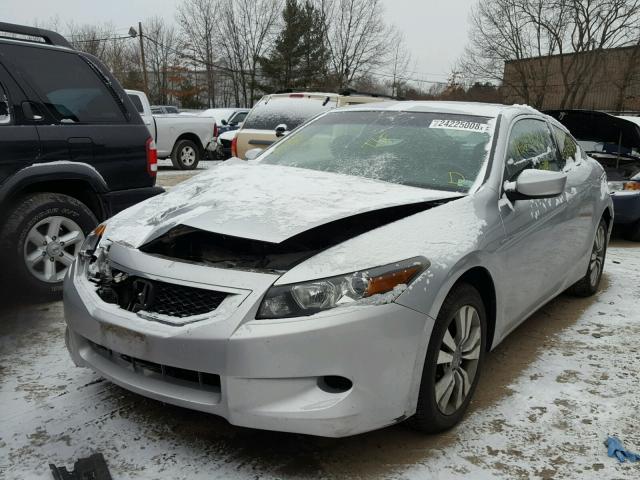 1HGCS12389A000745 - 2009 HONDA ACCORD LX SILVER photo 2