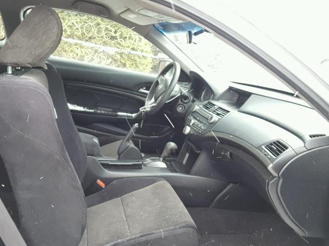 1HGCS12389A000745 - 2009 HONDA ACCORD LX SILVER photo 5