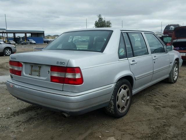 YV1KS9604W1140628 - 1998 VOLVO S90 SILVER photo 4