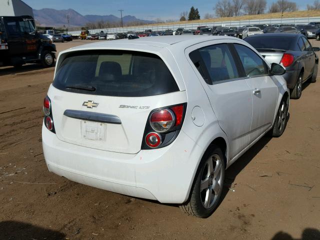 1G1JE6SG4D4187074 - 2013 CHEVROLET SONIC LTZ WHITE photo 4