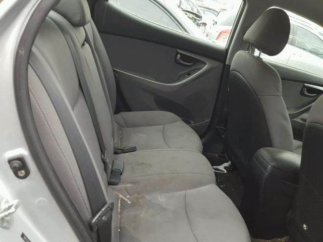 5NPDH4AEXBH043410 - 2011 HYUNDAI ELANTRA GL SILVER photo 6