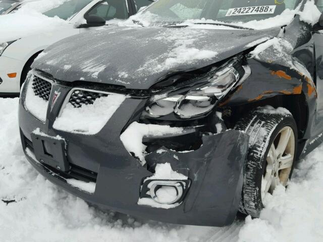 5Y2SM6E08AZ404475 - 2010 PONTIAC VIBE GRAY photo 9