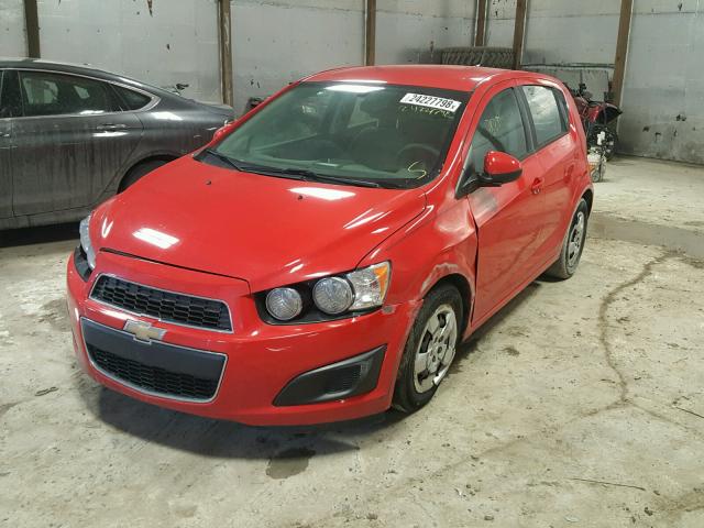 1G1JA6SHXE4113566 - 2014 CHEVROLET SONIC LS RED photo 2