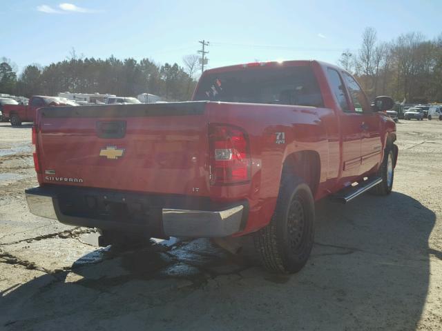 1GCSKSE33AZ136346 - 2010 CHEVROLET SILVERADO RED photo 4