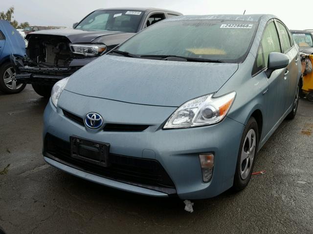 JTDKN3DU2E1826648 - 2014 TOYOTA PRIUS GREEN photo 2