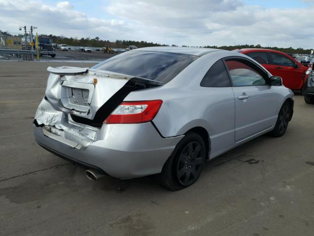 2HGFG12658H574647 - 2008 HONDA CIVIC LX SILVER photo 4