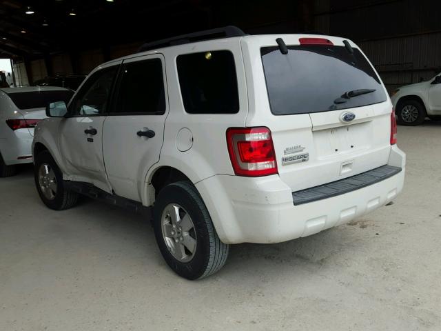 1FMCU0D74CKA03612 - 2012 FORD ESCAPE XLT WHITE photo 3