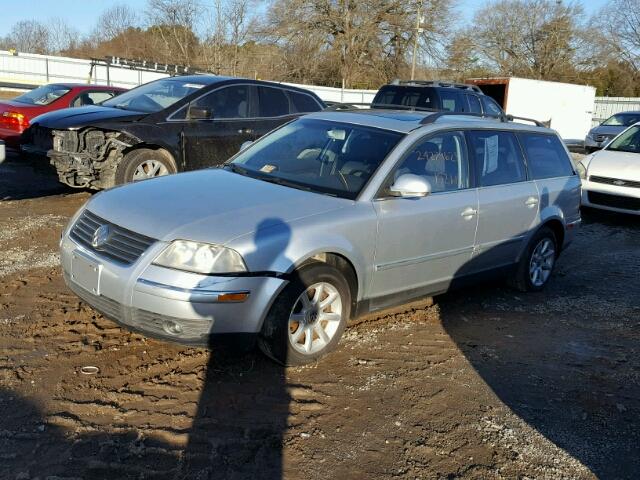 WVWVD63B24E265733 - 2004 VOLKSWAGEN PASSAT GLS SILVER photo 2