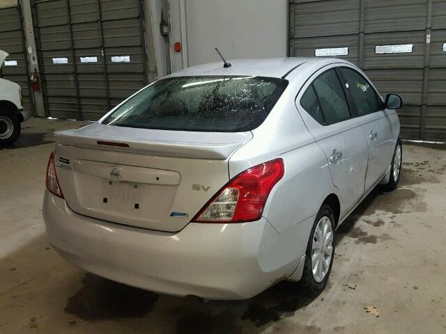 3N1CN7AP0DL850659 - 2013 NISSAN VERSA S SILVER photo 4