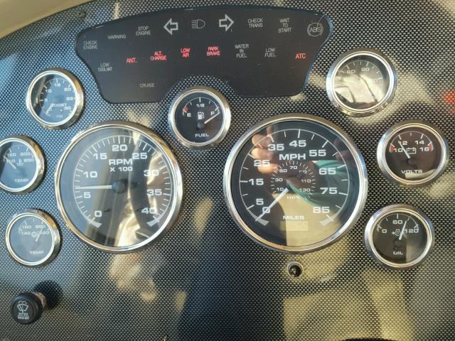 1RF42464X22021077 - 2002 ROADMASTER RAIL MONOCOQUE TWO TONE photo 10