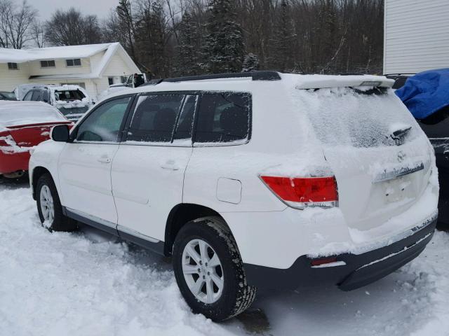 5TDZK3EH5CS068832 - 2012 TOYOTA HIGHLANDER WHITE photo 3