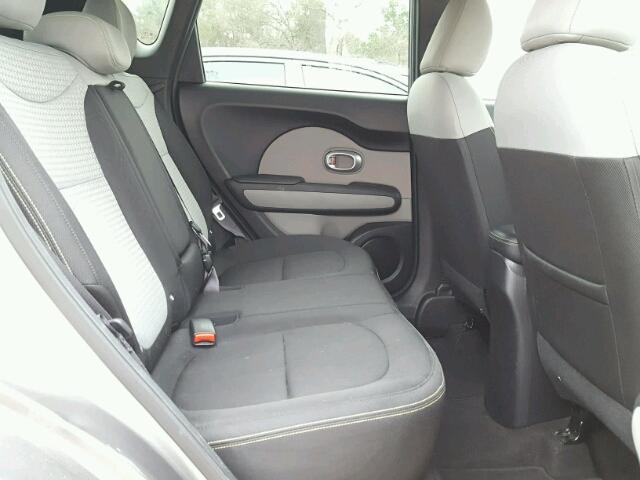 KNDJP3A57F7184462 - 2015 KIA SOUL + GRAY photo 6