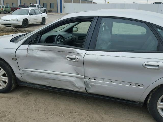 1FAHP56S44A164863 - 2004 FORD TAURUS SEL SILVER photo 9