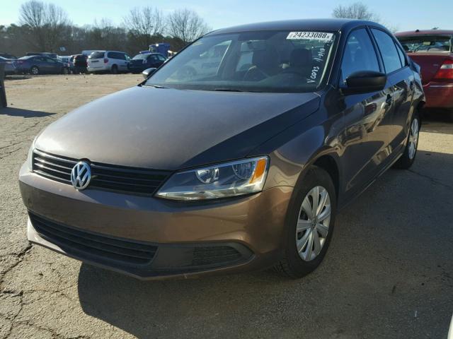 3VW1K7AJXEM410093 - 2014 VOLKSWAGEN JETTA BASE 棕色 照片 2