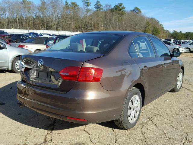3VW1K7AJXEM410093 - 2014 VOLKSWAGEN JETTA BASE 棕色 照片 4