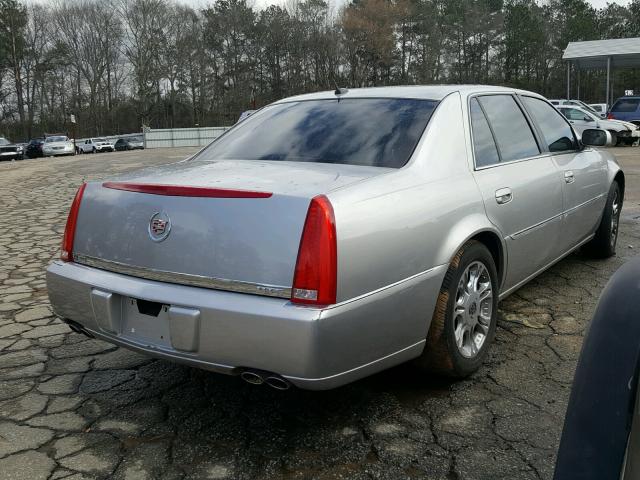 1G6KD57YX6U119894 - 2006 CADILLAC DTS SILVER photo 4