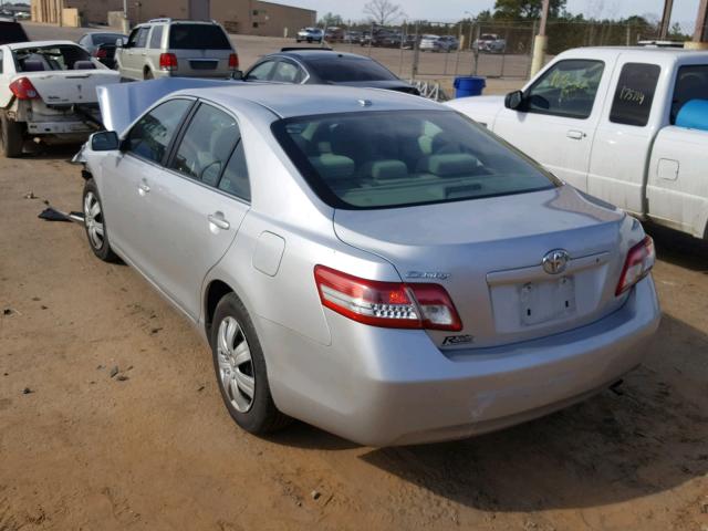 4T1BF3EK9BU625877 - 2011 TOYOTA CAMRY BASE SILVER photo 3