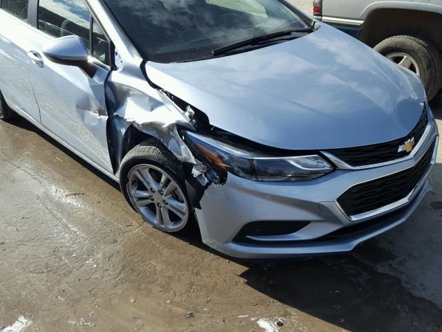 1G1BE5SM7J7111976 - 2018 CHEVROLET CRUZE LT BLUE photo 9