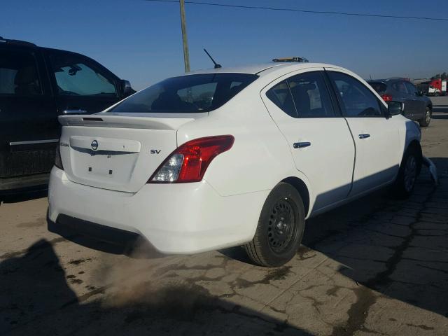 3N1CN7AP5HK453833 - 2017 NISSAN VERSA S WHITE photo 4