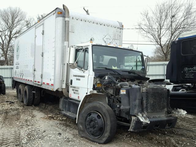 1FVHBXAK44DM71741 - 2004 FREIGHTLINER MEDIUM CON WHITE photo 1