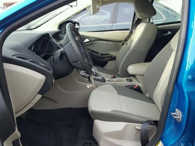 1FADP3F25EL115339 - 2014 FORD FOCUS SE BLUE photo 5