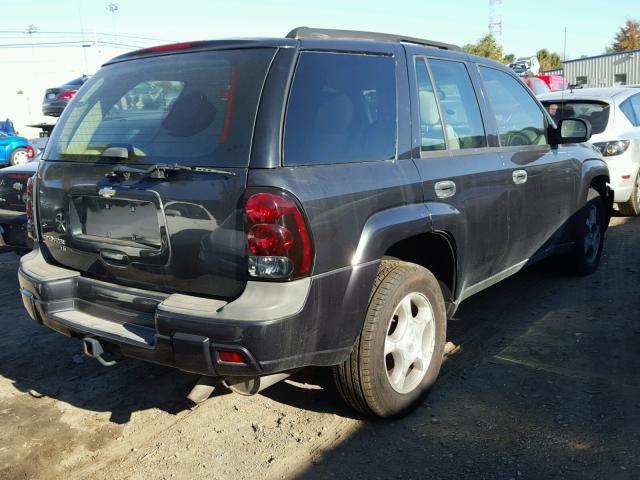 1GNDS13S562361842 - 2006 CHEVROLET TRAILBLAZE GREEN photo 4