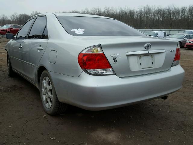 4T1BE32K55U547982 - 2005 TOYOTA CAMRY LE SILVER photo 3