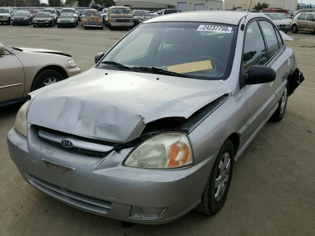 KNADC125856363252 - 2005 KIA RIO SILVER photo 2