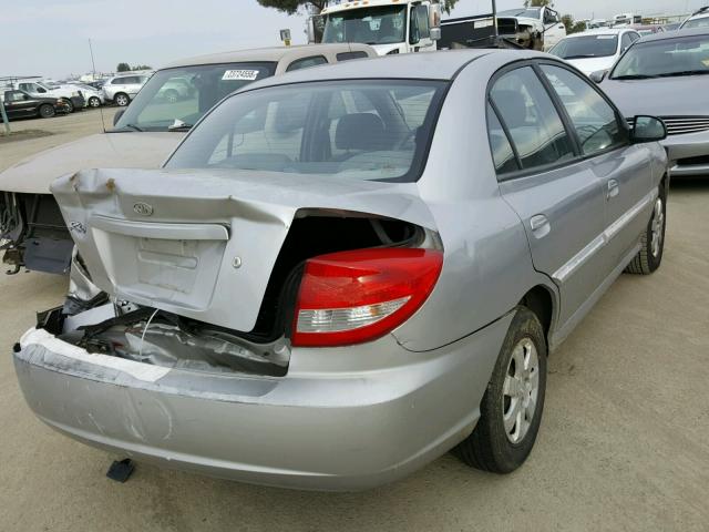 KNADC125856363252 - 2005 KIA RIO SILVER photo 4