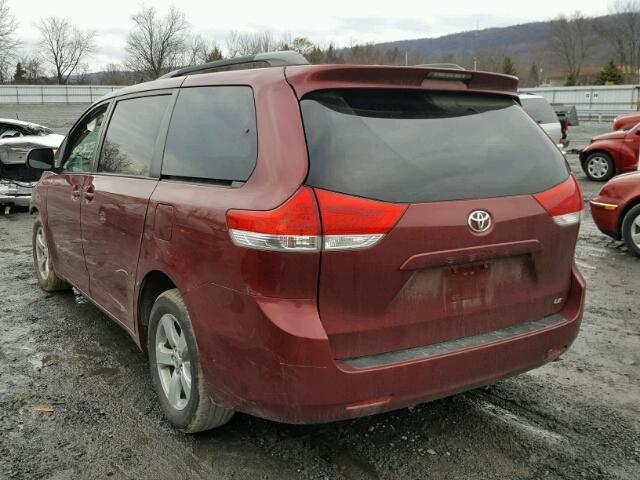 5TDKK3DC0CS252521 - 2012 TOYOTA SIENNA LE MAROON photo 3