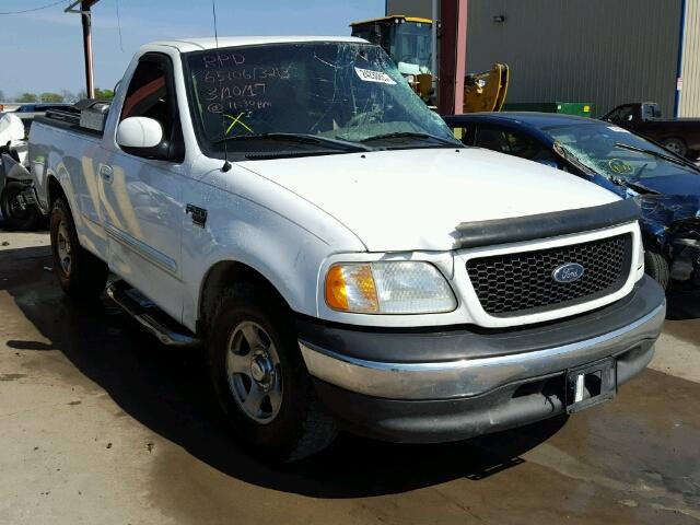 1FTRF17W02NA05923 - 2002 FORD F150 WHITE photo 1