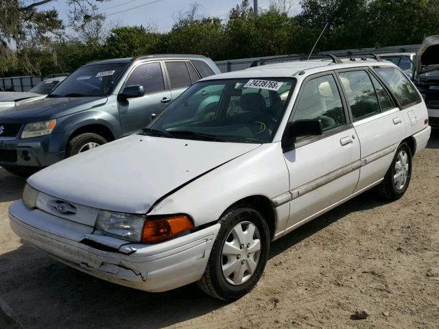 1FASP15J7SW344944 - 1995 FORD ESCORT LX WHITE photo 2