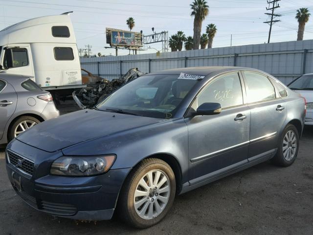 YV1MS382652078940 - 2005 VOLVO S40 2.4I BLUE photo 2