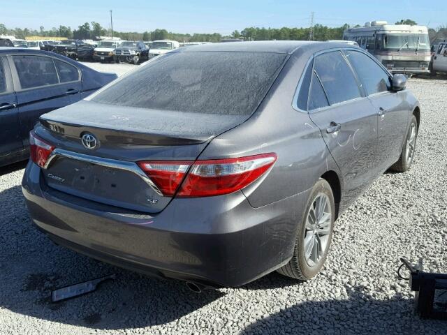 4T1BF1FK1HU666354 - 2017 TOYOTA CAMRY LE GRAY photo 4