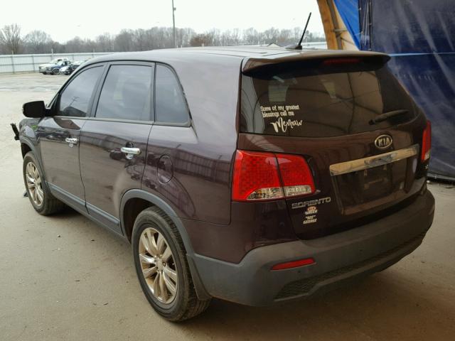 5XYKU4A18BG013507 - 2011 KIA SORENTO EX BURGUNDY photo 3