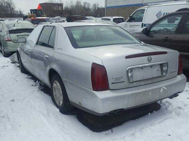 1G6KD54Y9YU256039 - 2000 CADILLAC DEVILLE SILVER photo 3