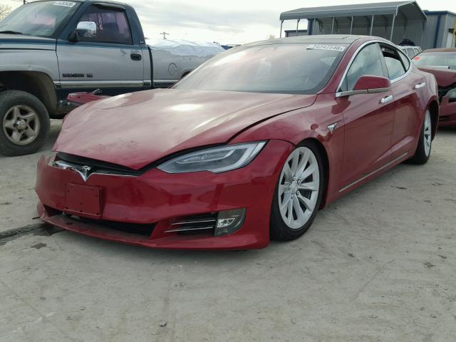 5YJSA1E20GF171395 - 2016 TESLA MODEL S RED photo 2